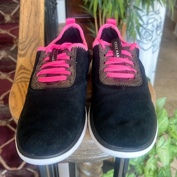Cole Haan ladies zero grand sneaker very good condition size 8 1/2 - Picture 9 of 11